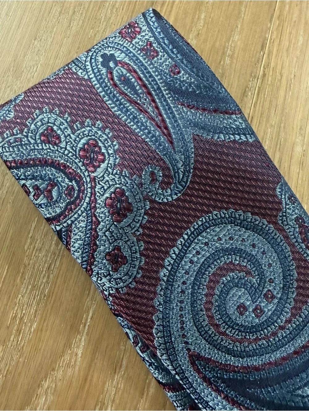 NWT Joseph Abboud Silk Paisley Tie Burgundy Blue Classic Necktie